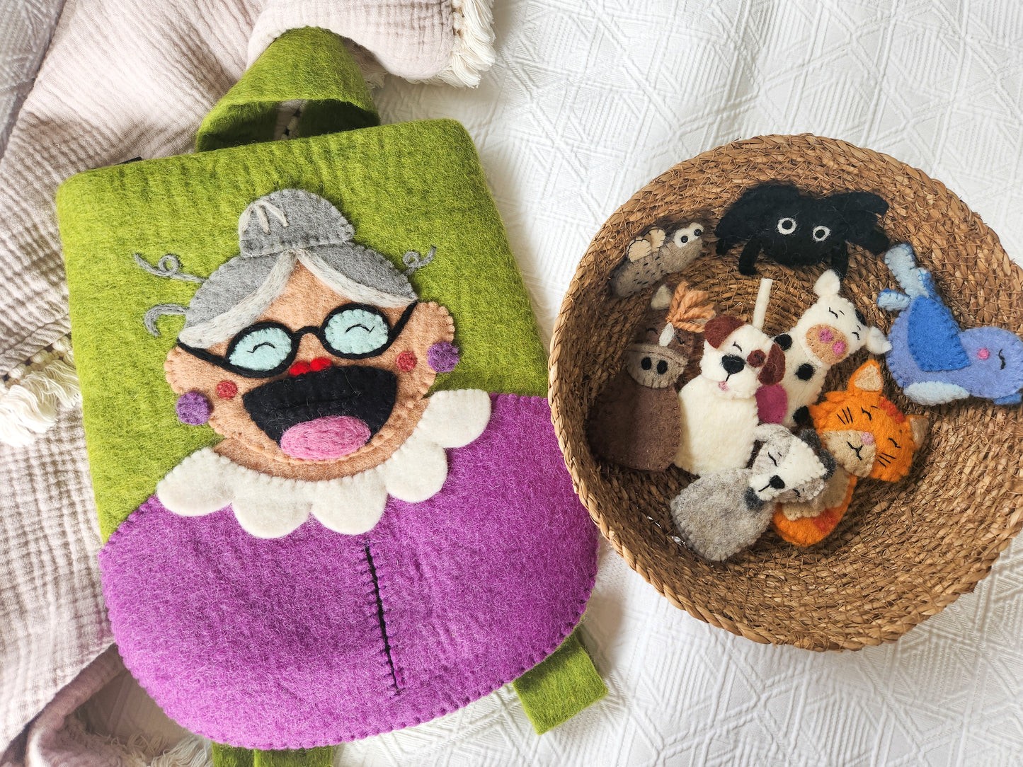 There Was an Old Lady Who Swallowed a Fly  - Old Lady Play Bag & Finger Puppet Set