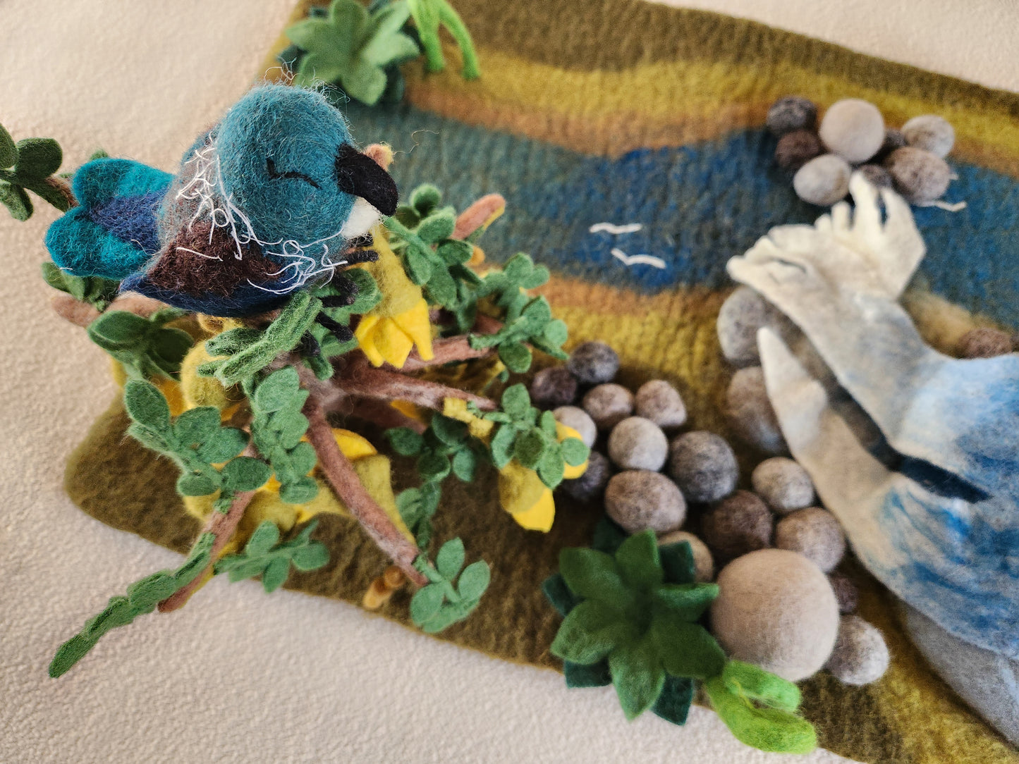 Tūī - Felted Wool Bird