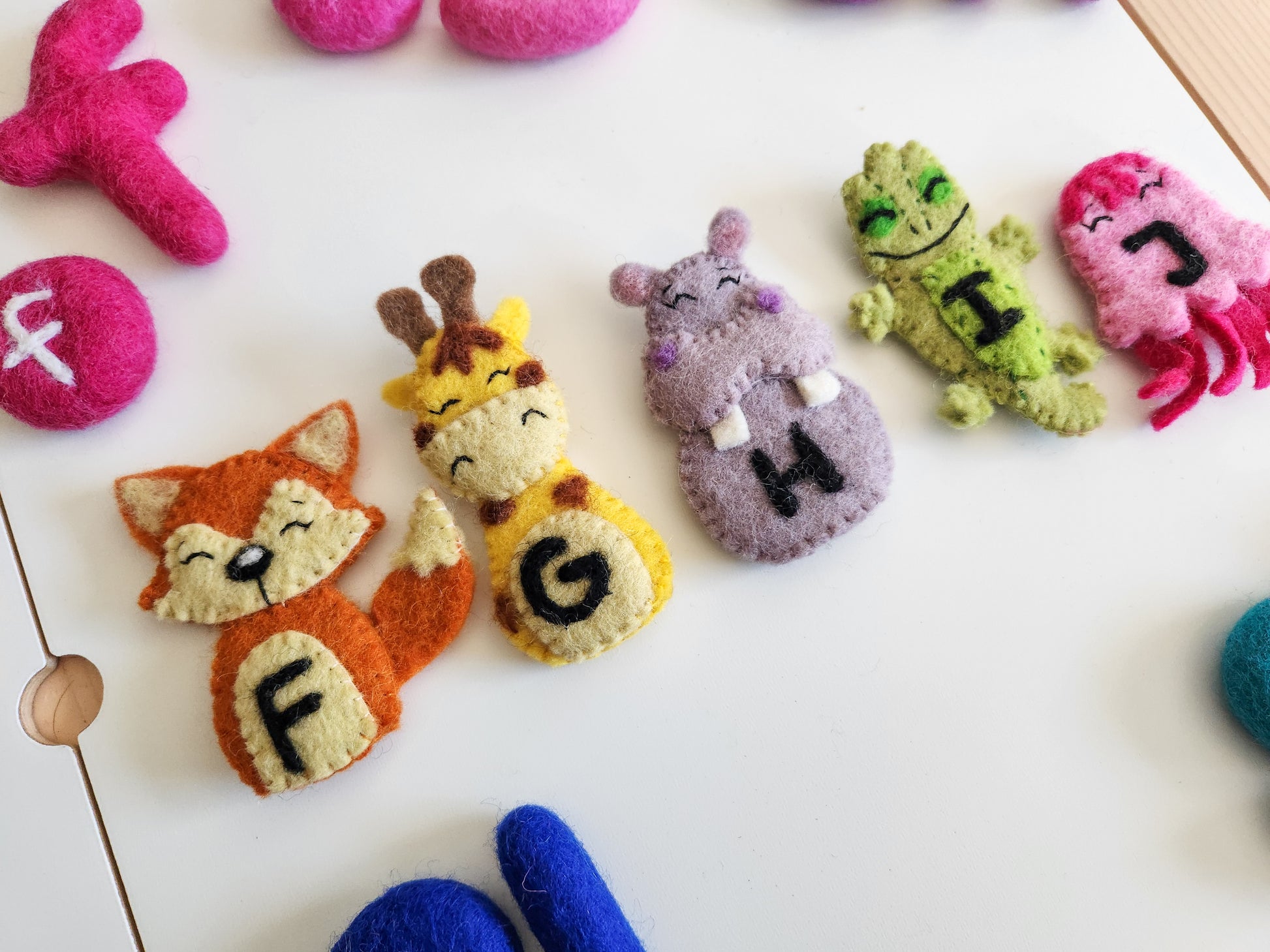 ABC ANIMAL TRAIN FELT FINGER PUPPETS F G H I J