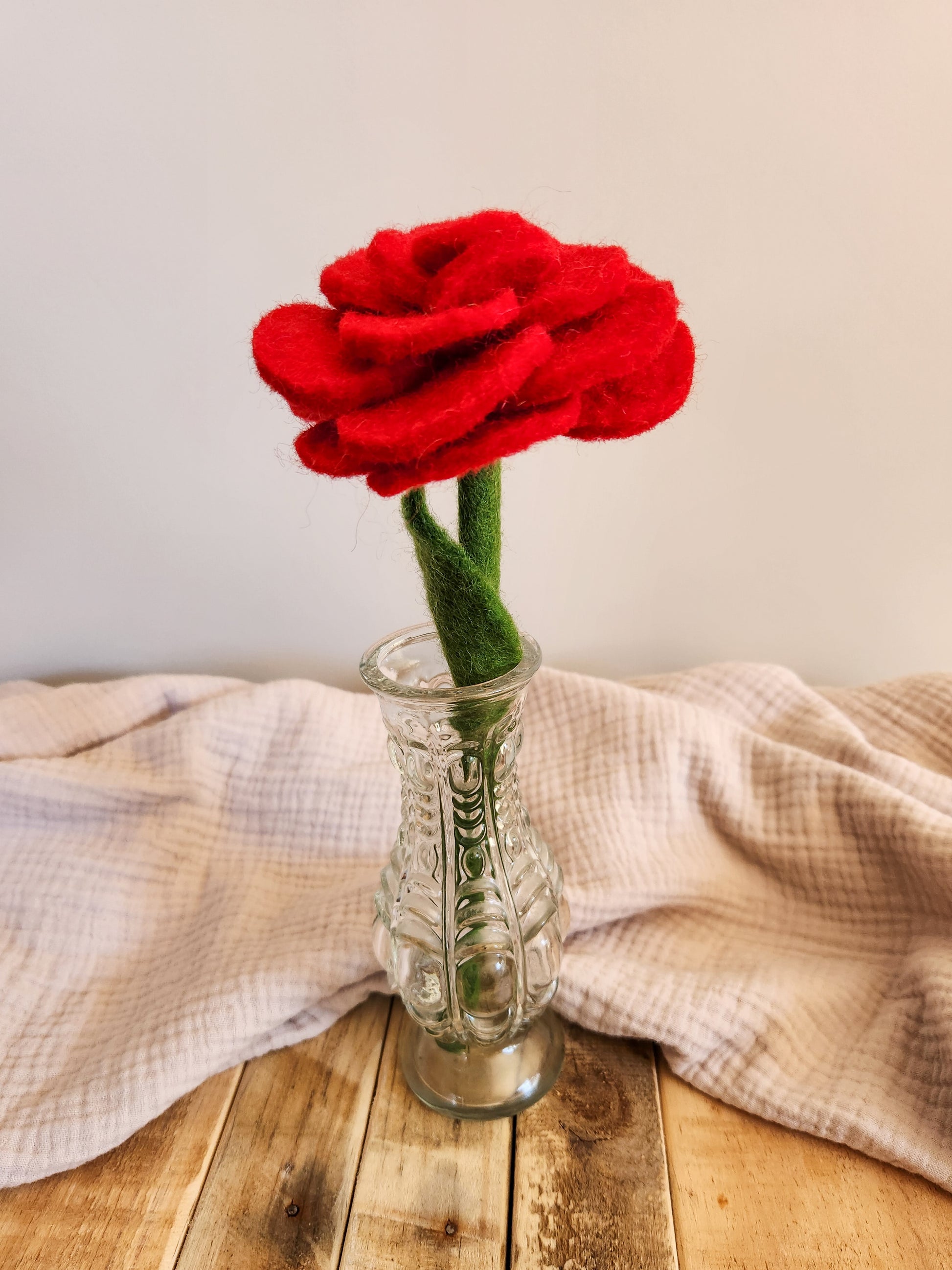 FELT FLOWERS - ROSE RED