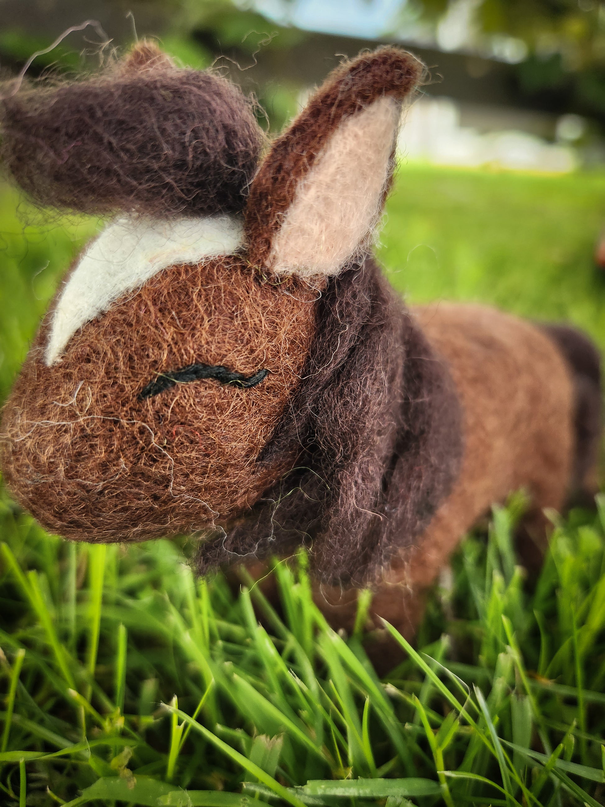 Hamilton the Horse - Felt Toy Horse close up of face