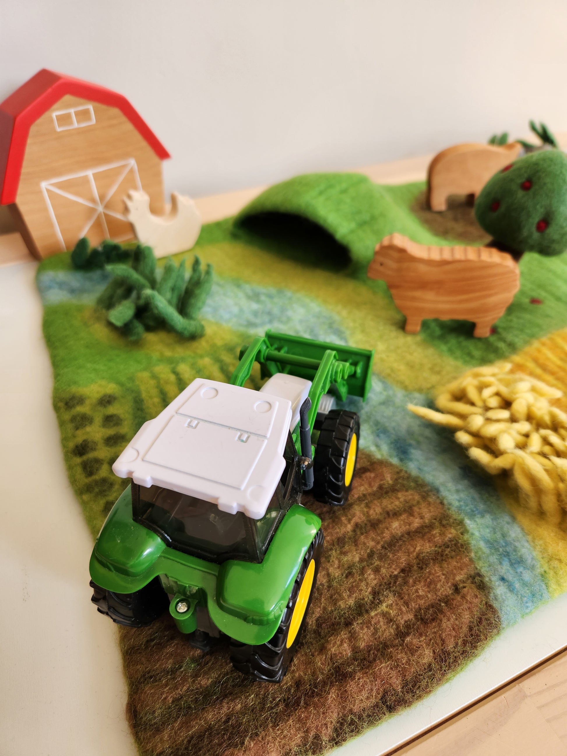 Felt Farmyard Play Scape with farm toys