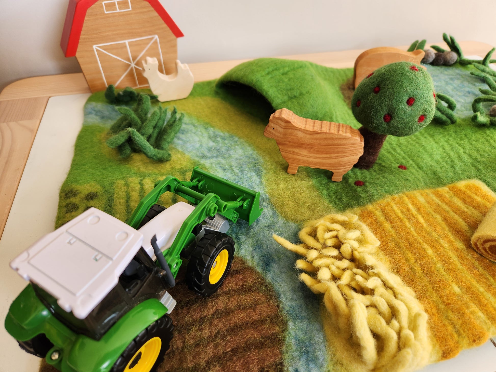 Happy Hooves - Felt Farmyard Play Mat