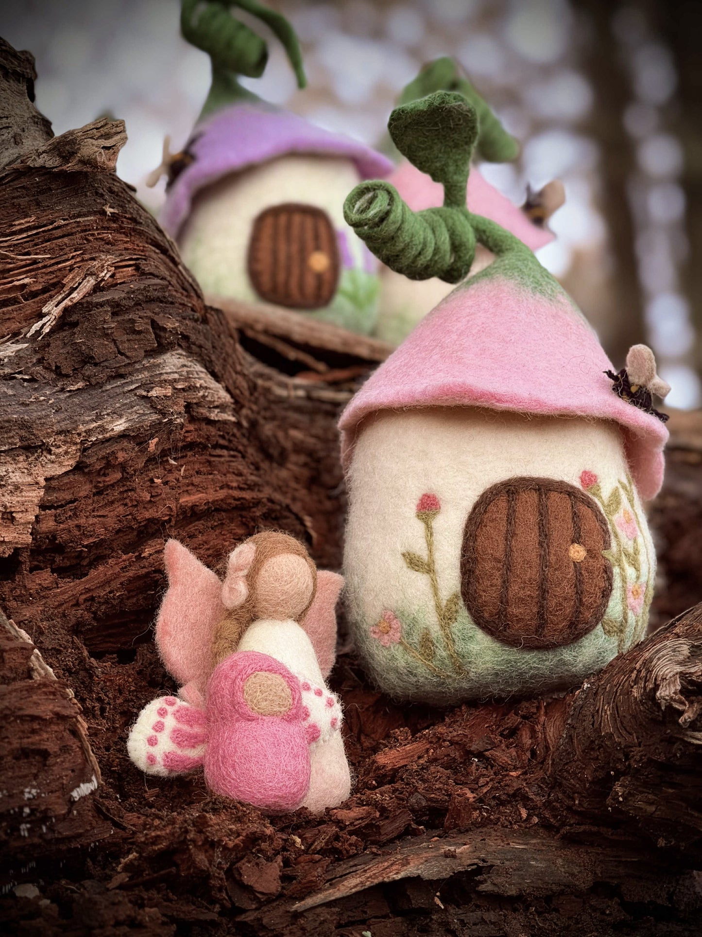 Medium Bellflower Bungalow - Felt Fairy House