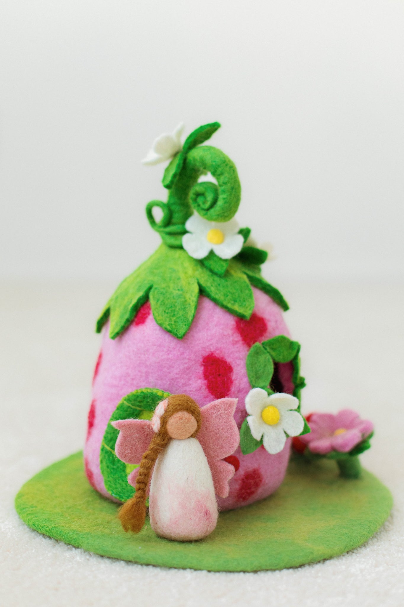 PINEBERRY PALACE FELT FAIRY HOUSE  - PINK STRAWBERRY FAIRY HOUSE WITH PINK FAIRY DOLL