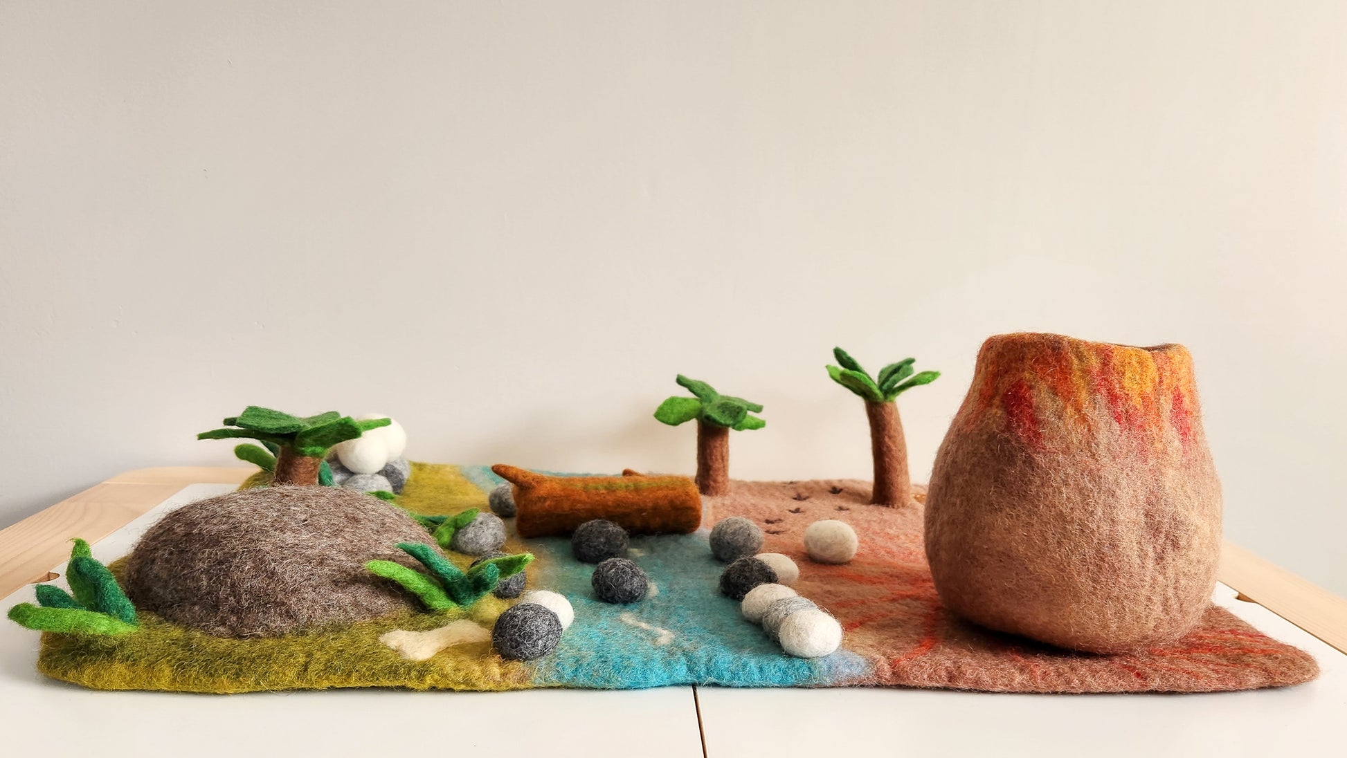 PREHISTROIC WORLD FELT PLAYMAT PLAYSCAPE DINOSAURS - FELTED VOLCANO AND DINOSAUR TOYS