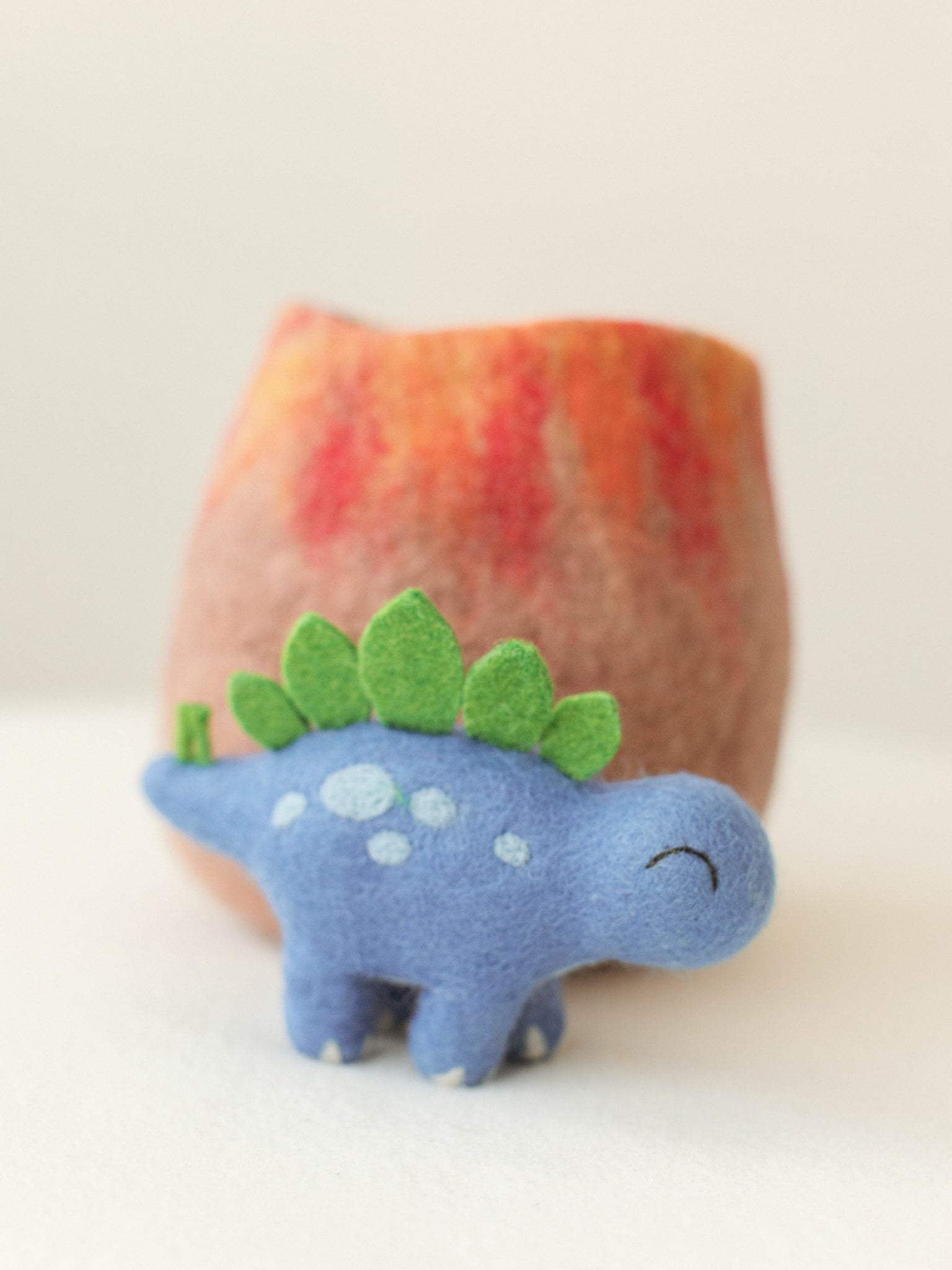 SMALL WORLD  PLAY MAT PLAYSCAPE FELT DINOSAUR STEGOSAURUS FELT VOLCANO