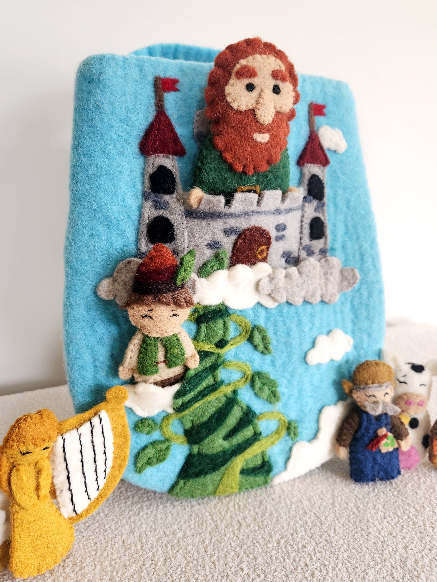 Jack & The Beanstalk –  Castle Play bag & Finger Puppet Set