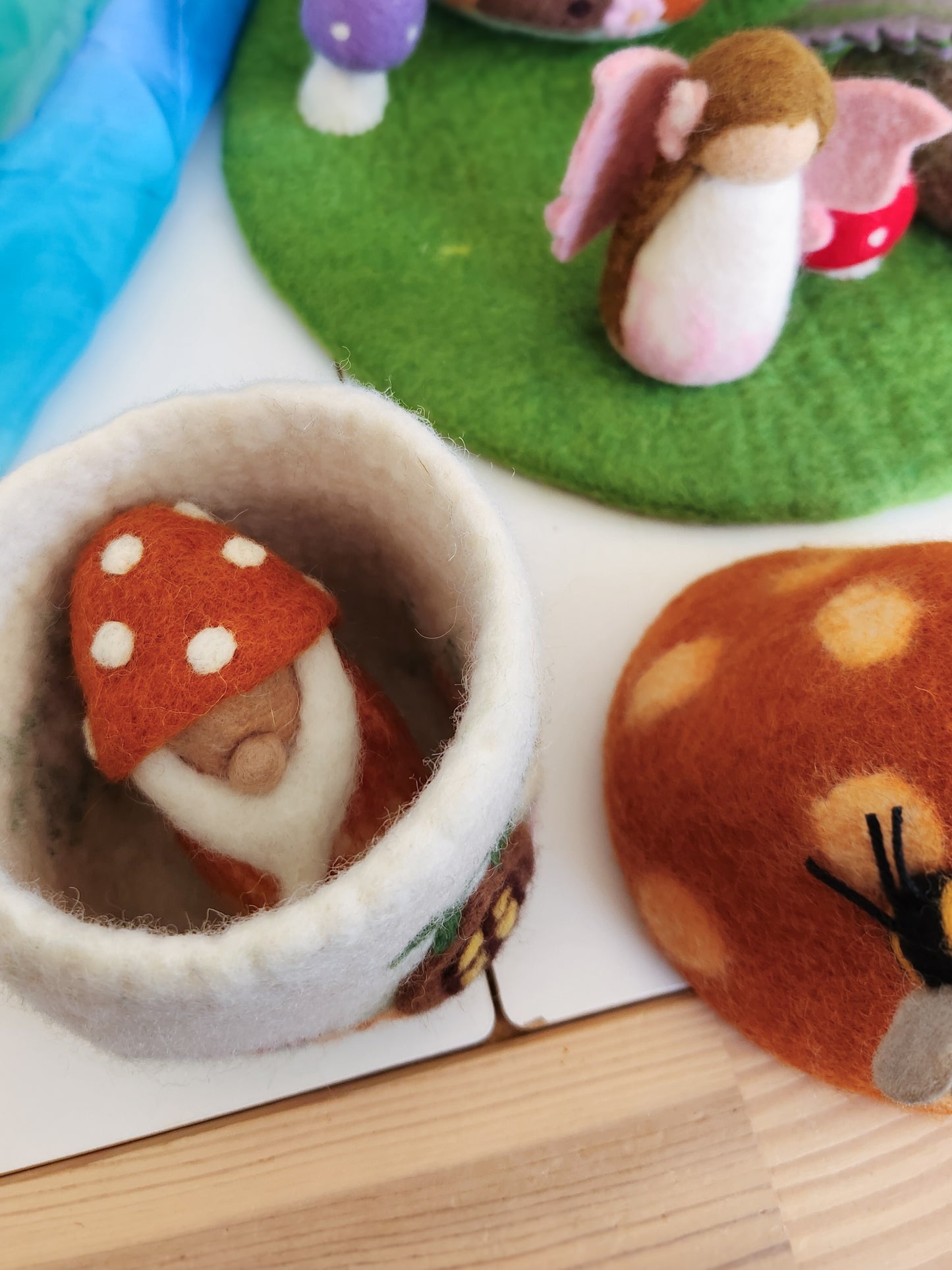 Thicketwhisper Inn - Felted Gnome Home