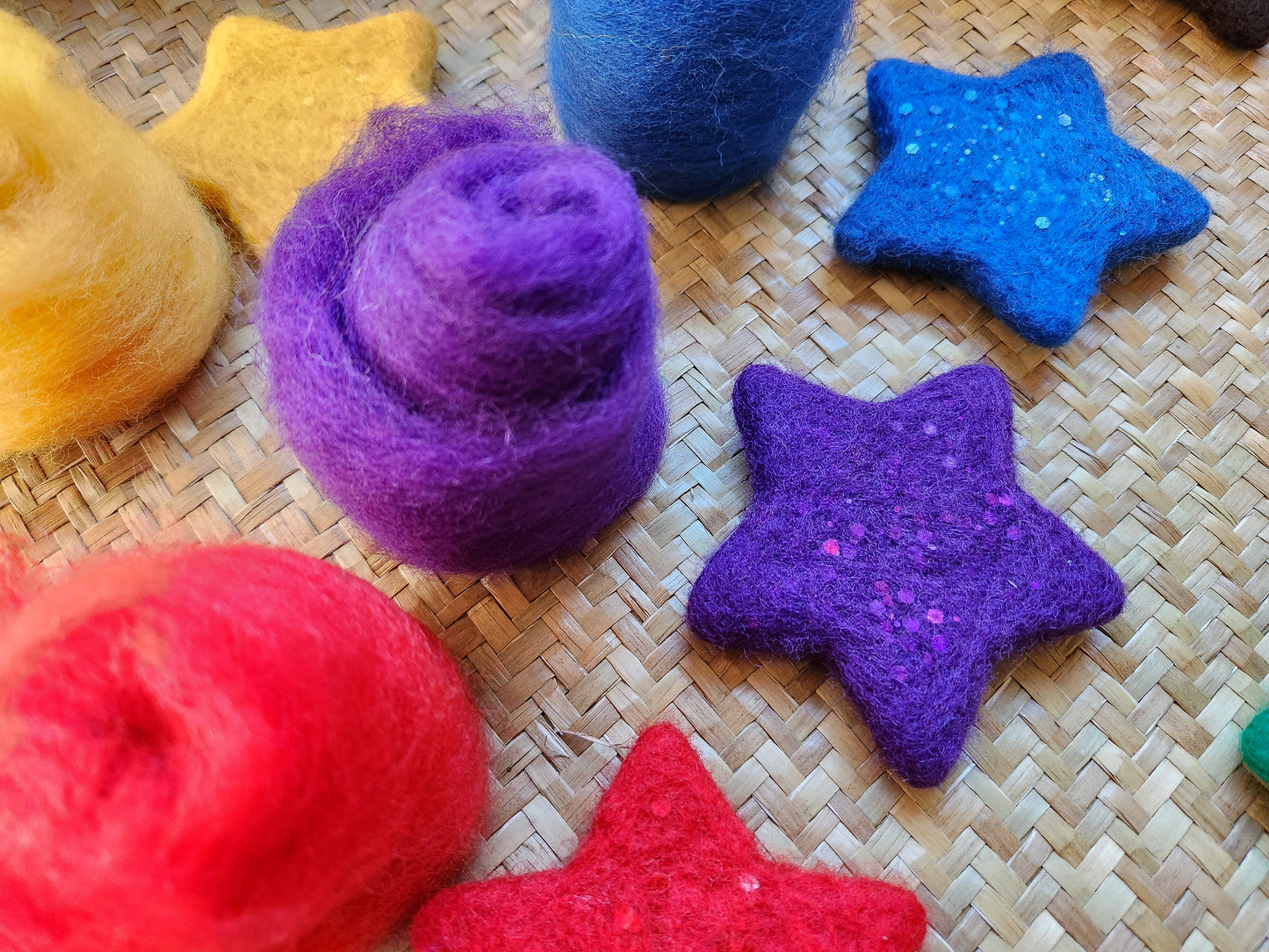 Matariki Stars - Little Artisan Felting Kit