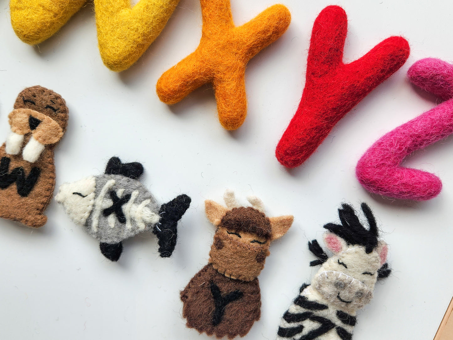  W X Y Z FELT FINGER PUPPETS