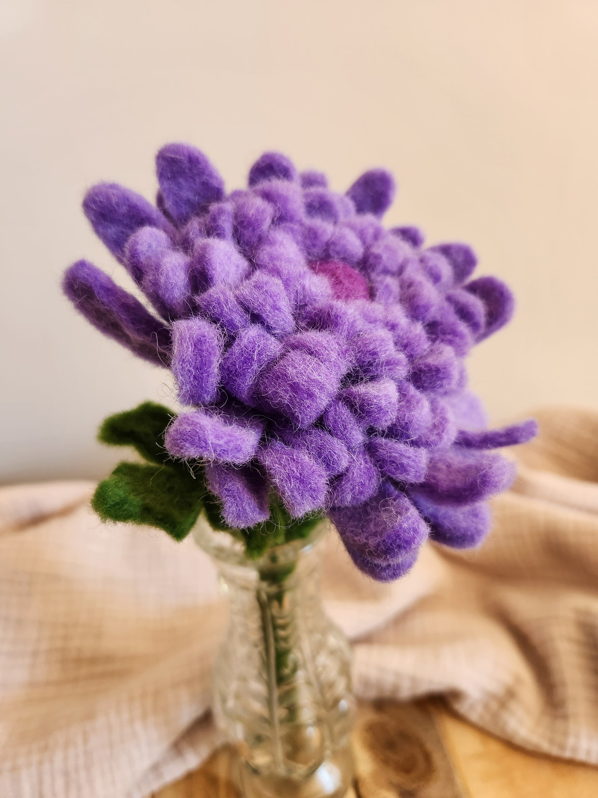 FELT FLOWERS - CHRYSANTHEMUM PURPLE