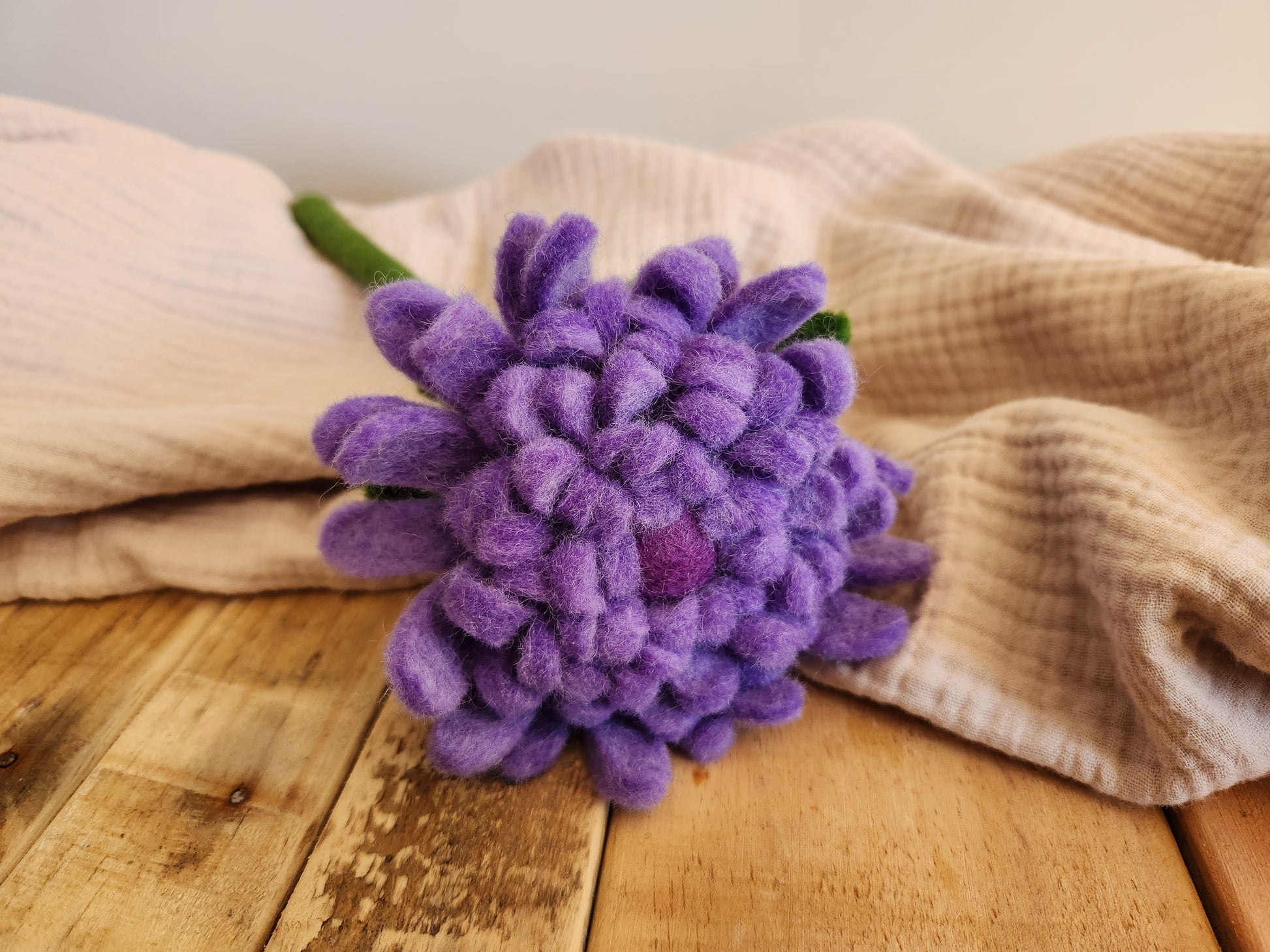 FELT FLOWERS - CHRYSANTHEMUM PURPLE