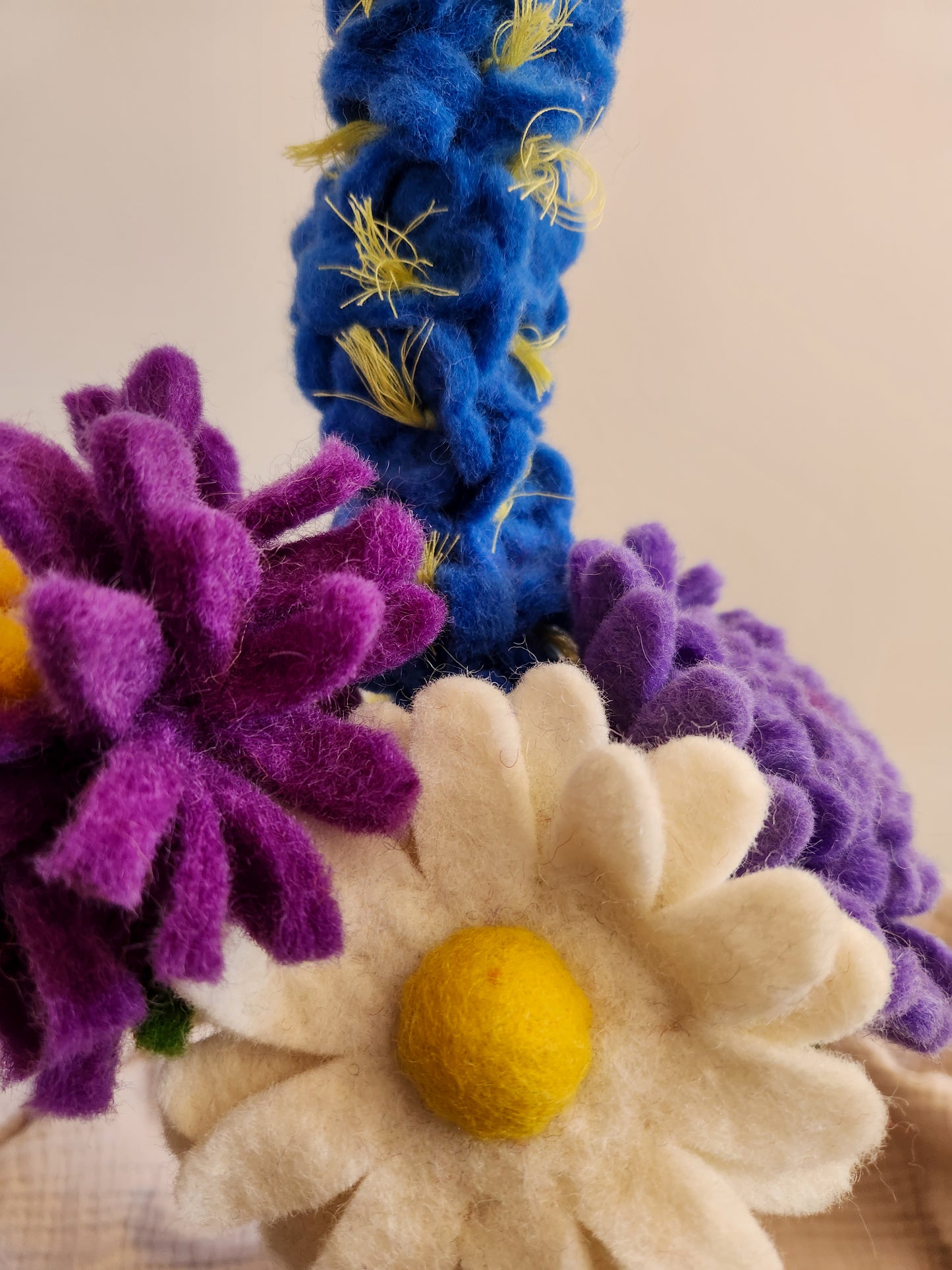 FELT FLOWERS - DAISY AND BLUE PURPLE MIX