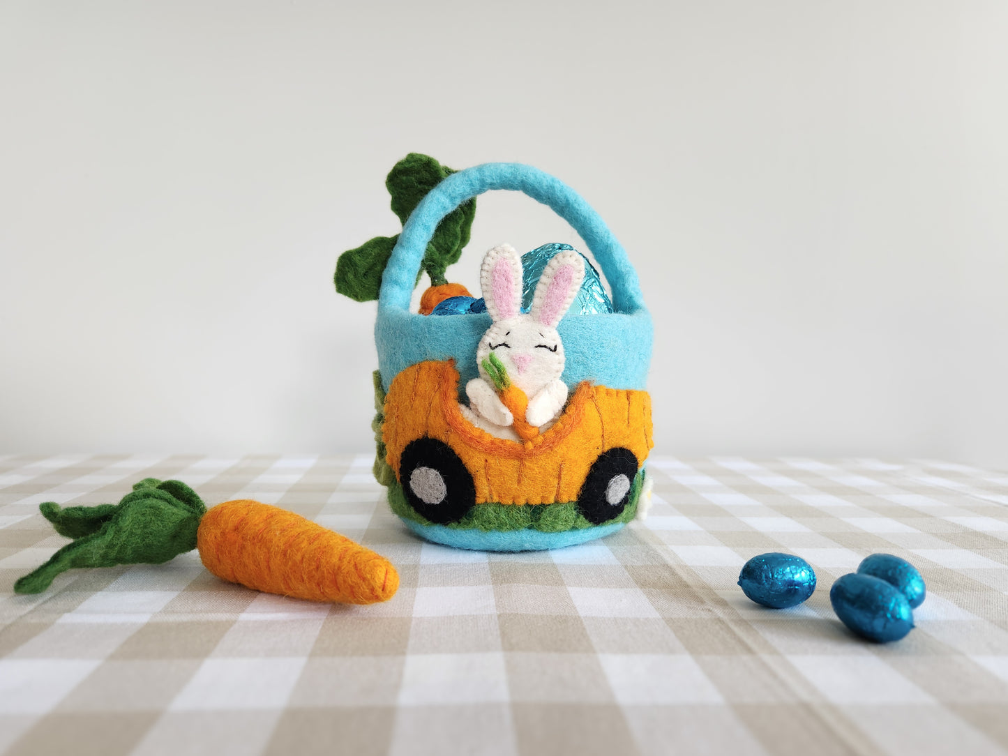 Felt Bunny Carrot Car Mini Easter Basket front view
