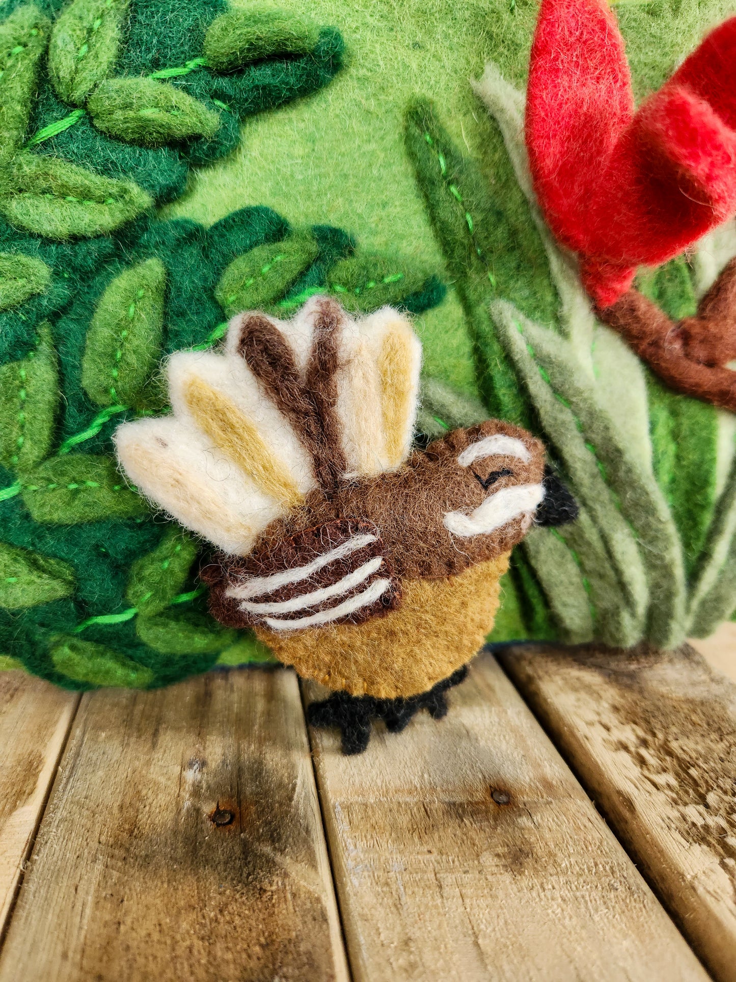 NATIVE NZ BIRDS FELT FINGER PUPPETS - PIWAKAWAKA FINGER PUPPET