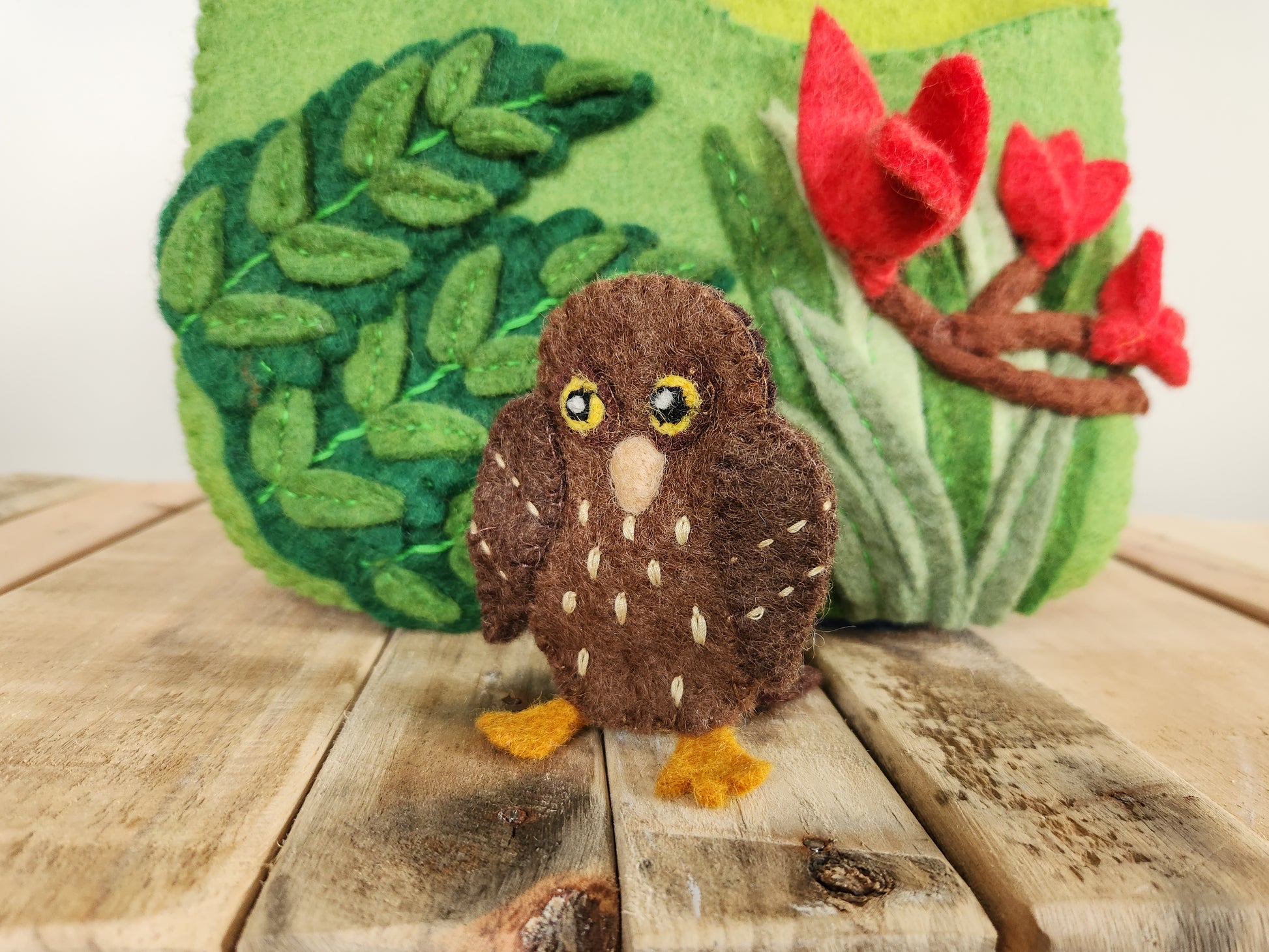 NATIVE NZ BIRDS FELT FINGER PUPPETS -  RURU OWL