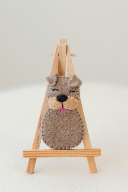 OLD MACDONALDS FARM FELT FINGER PUPPET SET - DOG PUPPET