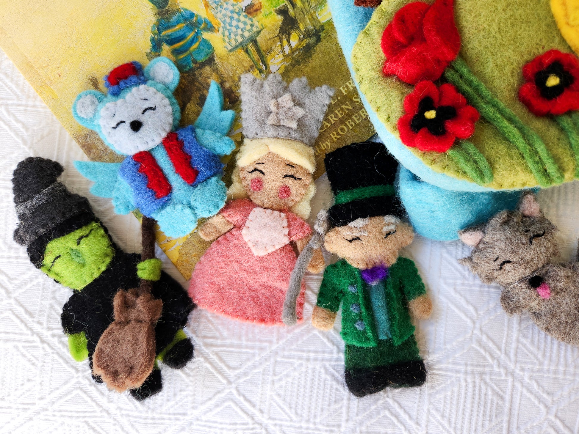 WIZARD_OF_OZ_FINGER_PUPPET_SET